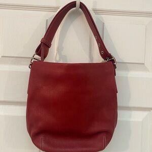 Gorgeous Coach Red Leather Soho Bucket Shoulder Bag